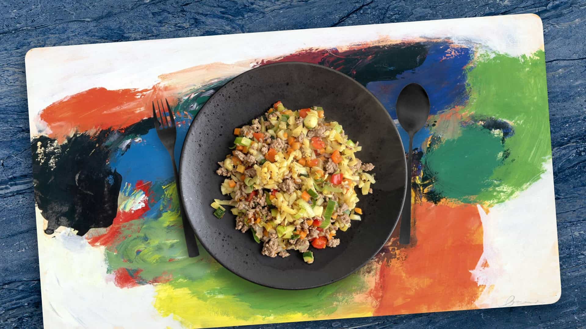 Italiaanse roerbakgroente met rösti en gehakt